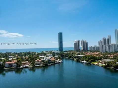 19707 Turnberry Way Aventura FL 33180