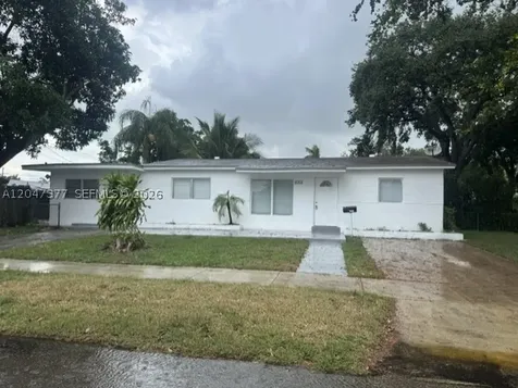 6901 Thomas Street Hollywood FL 33024