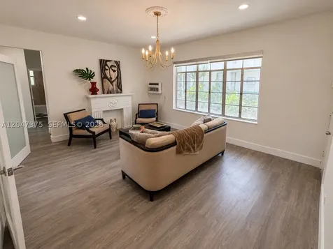 762 Lenox Avenue Miami Beach FL 33139