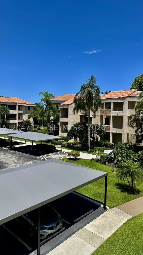 7472 La Paz Boulevard Boca Raton FL 33433