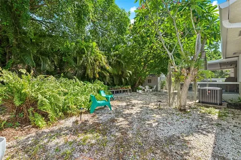 3750 Percival Avenue Miami FL 33133