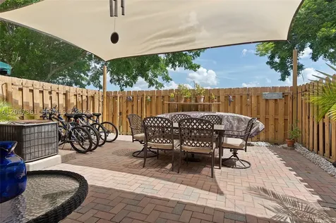 15262 SW 91st Lane Miami FL 33196