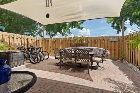 15262 SW 91st Lane Miami FL 33196