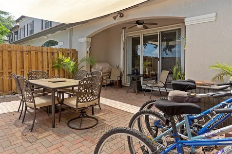 15262 SW 91st Lane Miami FL 33196