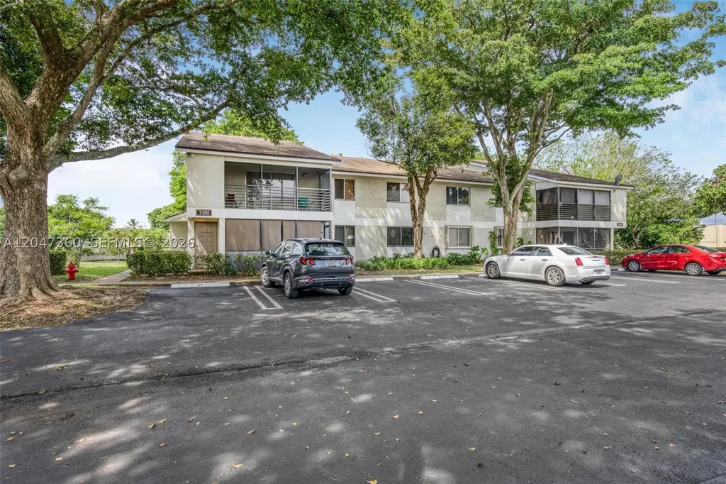 709 Gardens Drive Pompano Beach FL 33069