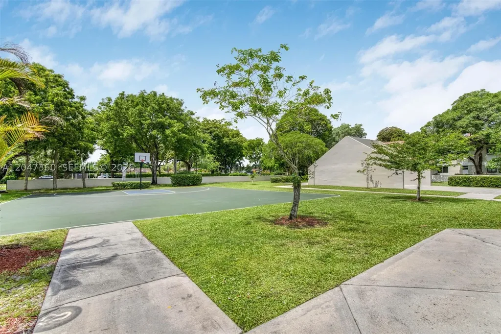709 Gardens Drive Pompano Beach FL 33069