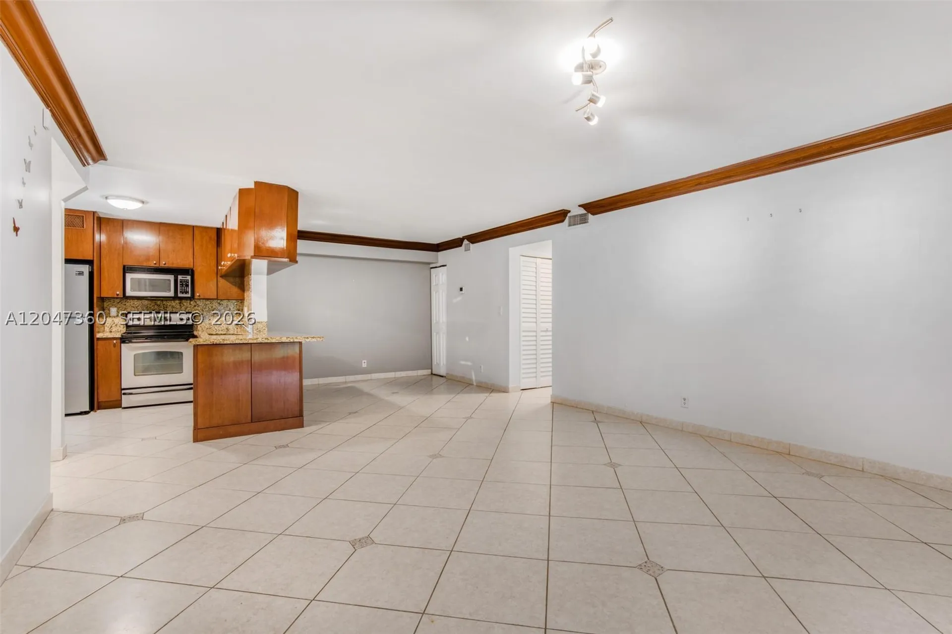 709 Gardens Drive Pompano Beach FL 33069