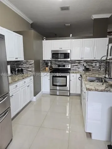 2635 SE 4th Place Homestead FL 33033