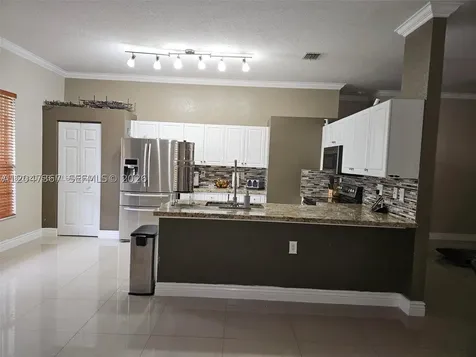 2635 SE 4th Place Homestead FL 33033