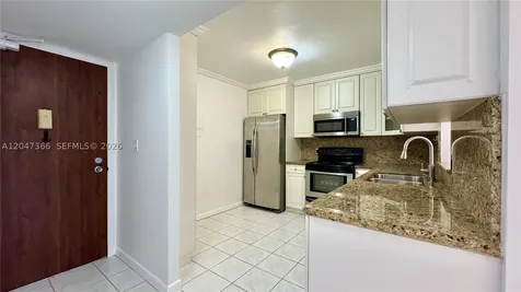 130 S Shore Drive Miami Beach FL 33141
