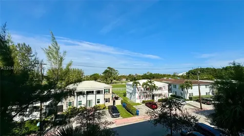 130 S Shore Drive Miami Beach FL 33141