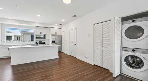18155 SW 98th Avenue Palmetto Bay FL 33157