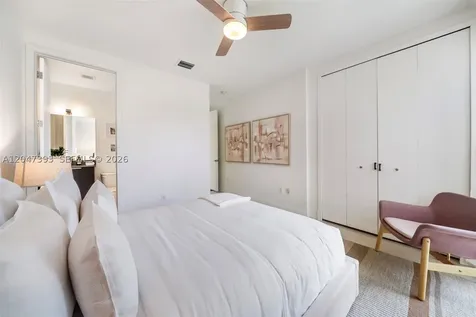 3253 Mcdonald Street Miami FL 33133