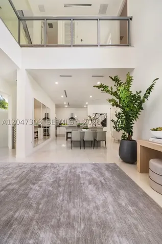 3253 Mcdonald Street Miami FL 33133