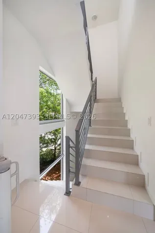 3253 Mcdonald Street Miami FL 33133