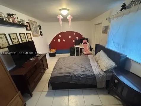 9851 SW 12th Terrace Miami FL 33174