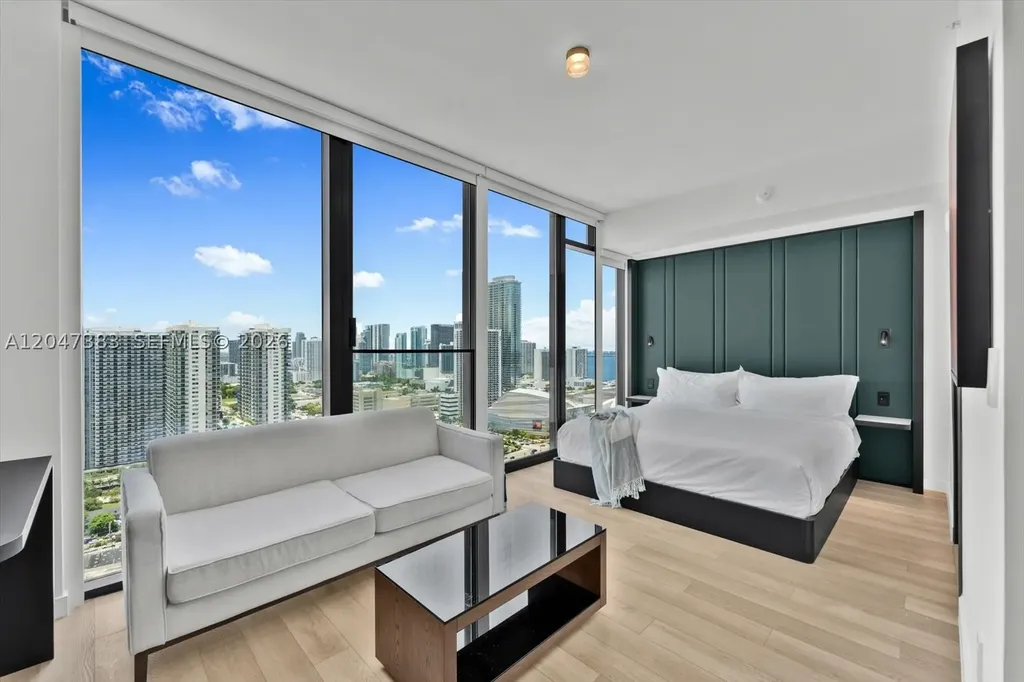 20 NE 11th Street Miami FL 33132