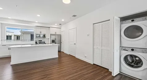 18155 SW 98th Avenue Palmetto Bay FL 33157