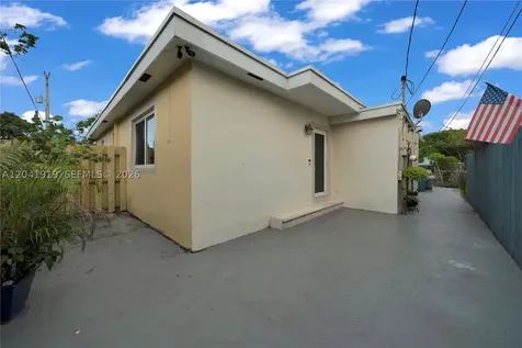1701 NW 37th Avenue Miami FL 33125