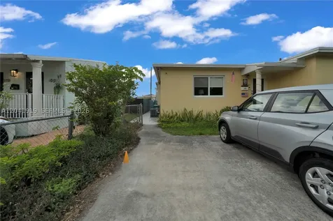 1701 NW 37th Avenue Miami FL 33125