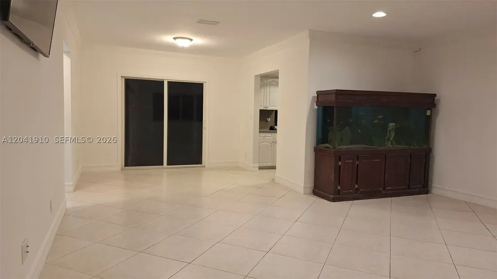 1800 N 55th Avenue Hollywood FL 33021