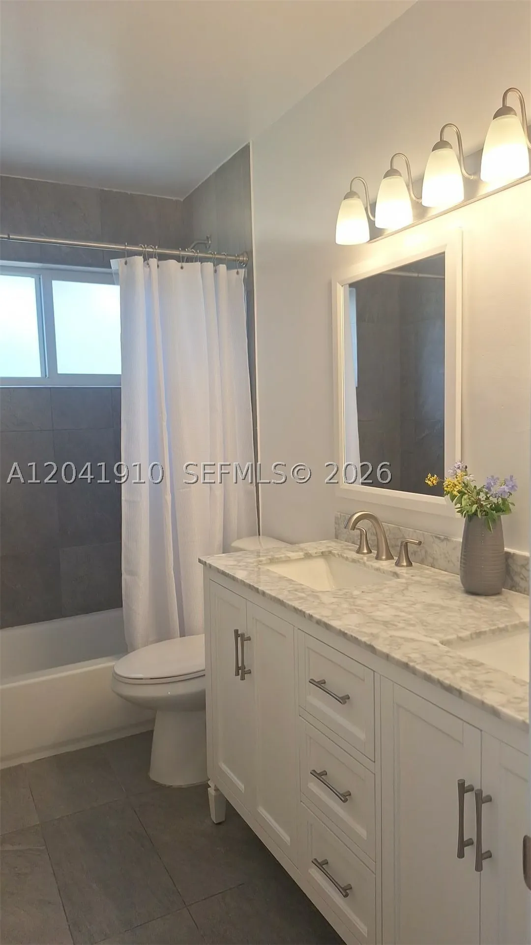 1800 N 55th Avenue Hollywood FL 33021