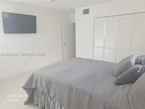 1800 N 55th Avenue Hollywood FL 33021