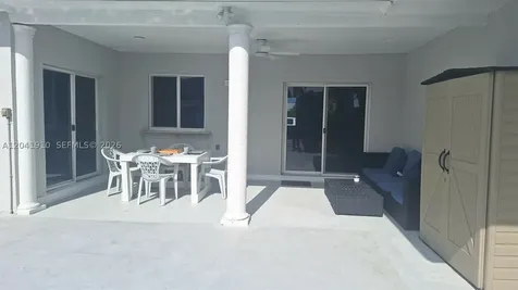 1800 N 55th Avenue Hollywood FL 33021