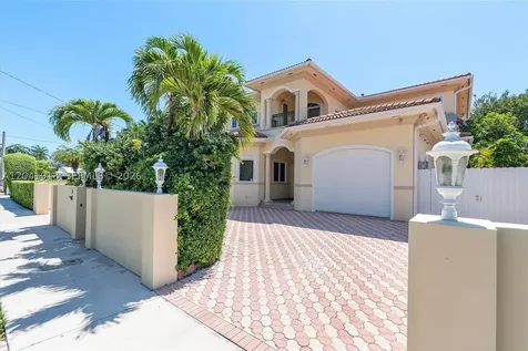 3765 Prairie Avenue Miami Beach FL 33140