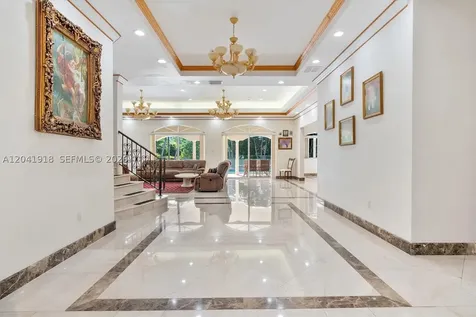 3765 Prairie Avenue Miami Beach FL 33140