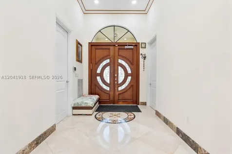3765 Prairie Avenue Miami Beach FL 33140