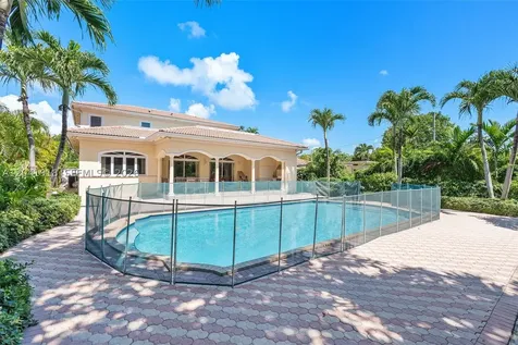 3765 Prairie Avenue Miami Beach FL 33140
