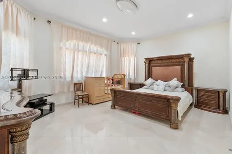 3765 Prairie Avenue Miami Beach FL 33140