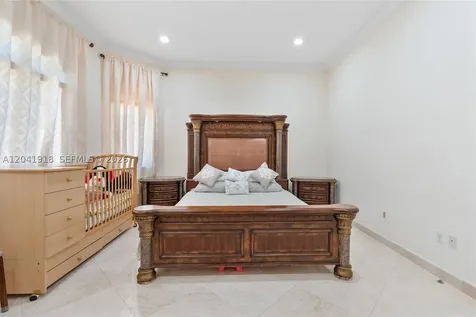 3765 Prairie Avenue Miami Beach FL 33140