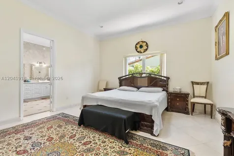 3765 Prairie Avenue Miami Beach FL 33140