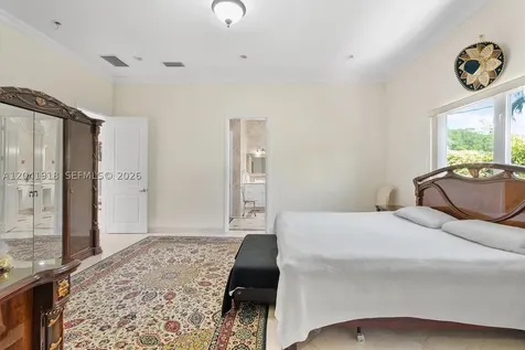 3765 Prairie Avenue Miami Beach FL 33140