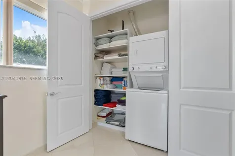 3765 Prairie Avenue Miami Beach FL 33140