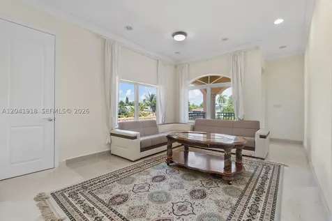 3765 Prairie Avenue Miami Beach FL 33140