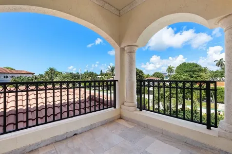3765 Prairie Avenue Miami Beach FL 33140
