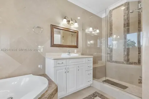3765 Prairie Avenue Miami Beach FL 33140