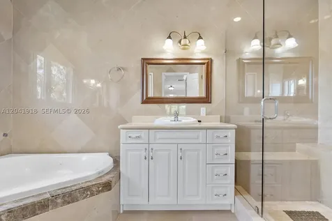 3765 Prairie Avenue Miami Beach FL 33140