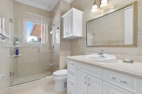 3765 Prairie Avenue Miami Beach FL 33140