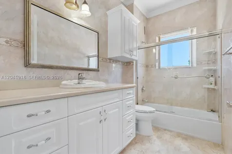 3765 Prairie Avenue Miami Beach FL 33140