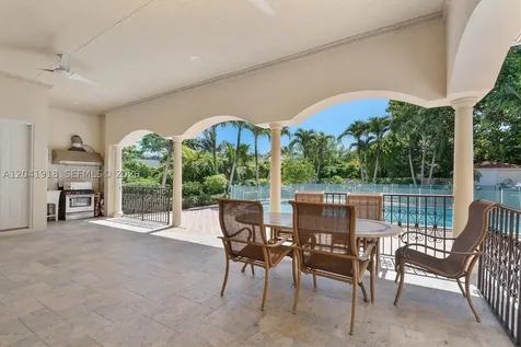 3765 Prairie Avenue Miami Beach FL 33140