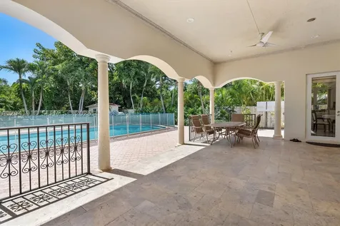 3765 Prairie Avenue Miami Beach FL 33140