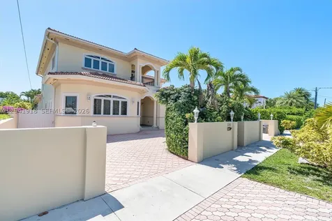 3765 Prairie Avenue Miami Beach FL 33140