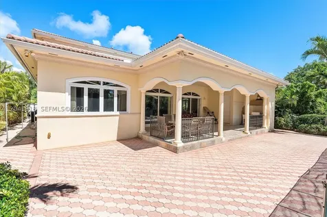 3765 Prairie Avenue Miami Beach FL 33140