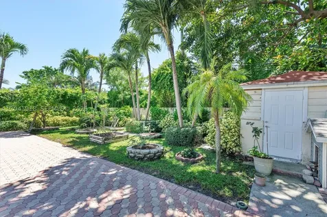 3765 Prairie Avenue Miami Beach FL 33140
