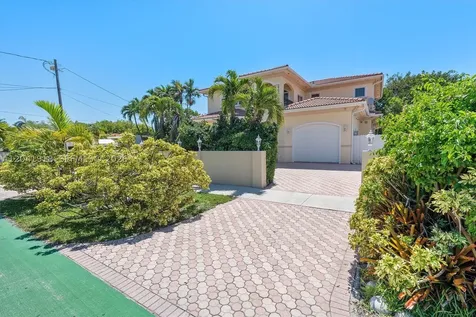 3765 Prairie Avenue Miami Beach FL 33140