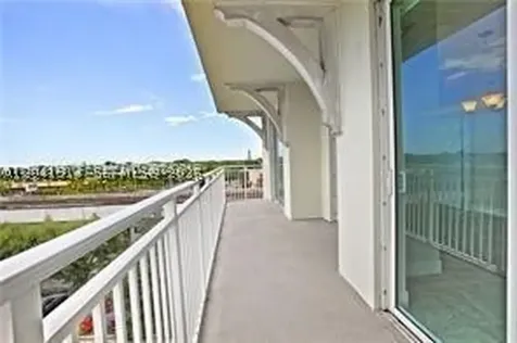 7280 SW 90th Street Miami FL 33156